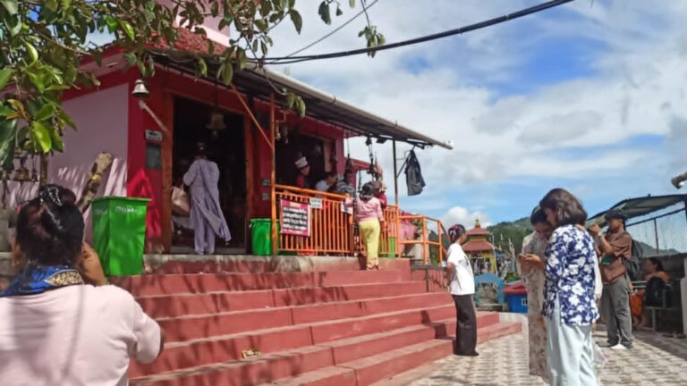 Devotees Flock to Bhedetar’s Pathibhara Temple Seeking Fulfillment of Wishes