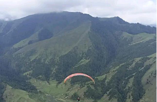First-Ever Paragliding Test Flight Conducted in Guthichaur for Tourism Promotion