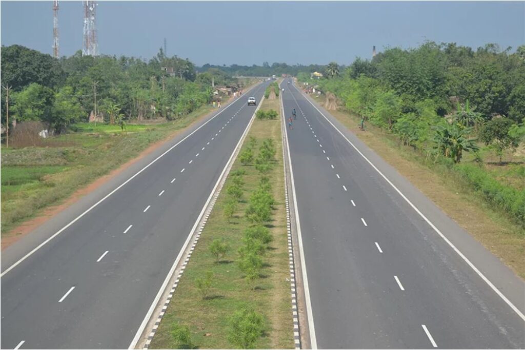 Road Expansion Halts Affecting Tourism: Alternative Routes Recommended