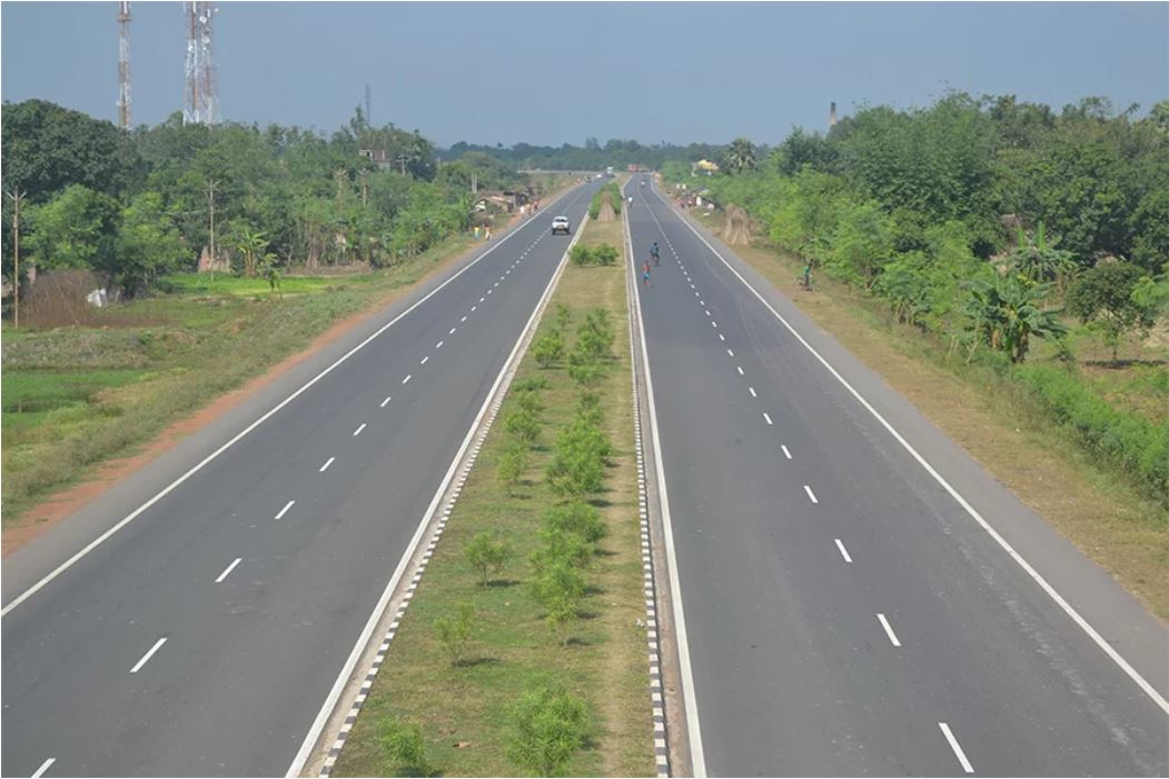 Road Expansion Halts Affecting Tourism: Alternative Routes Recommended