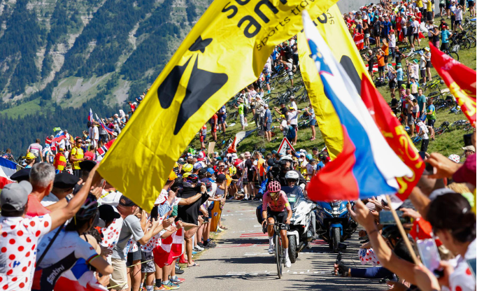 Ecuador’s Richard Carapaz Triumphs in Tour de France Stage Seventeen