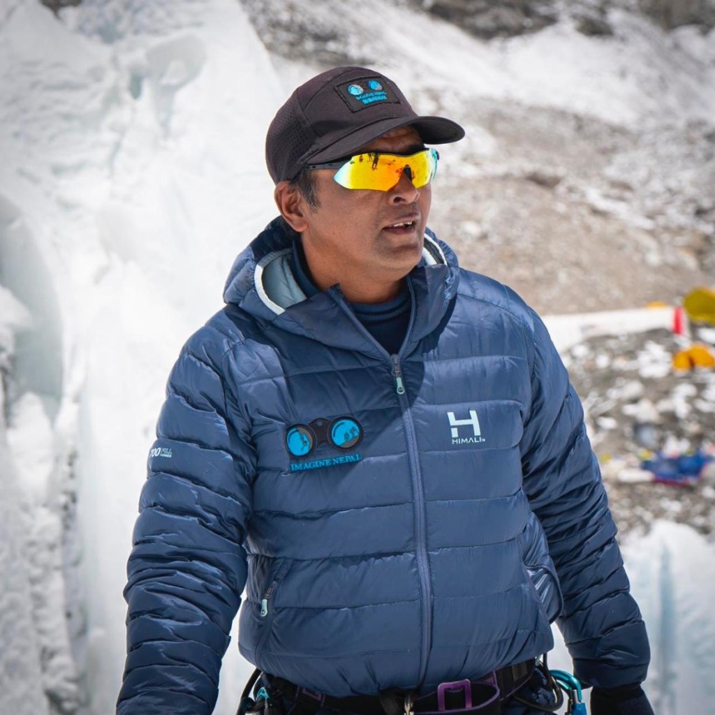Pasang Namgel Sherpa Conquers Broad Peak, Completes All 14 of the World’s Highest Peaks