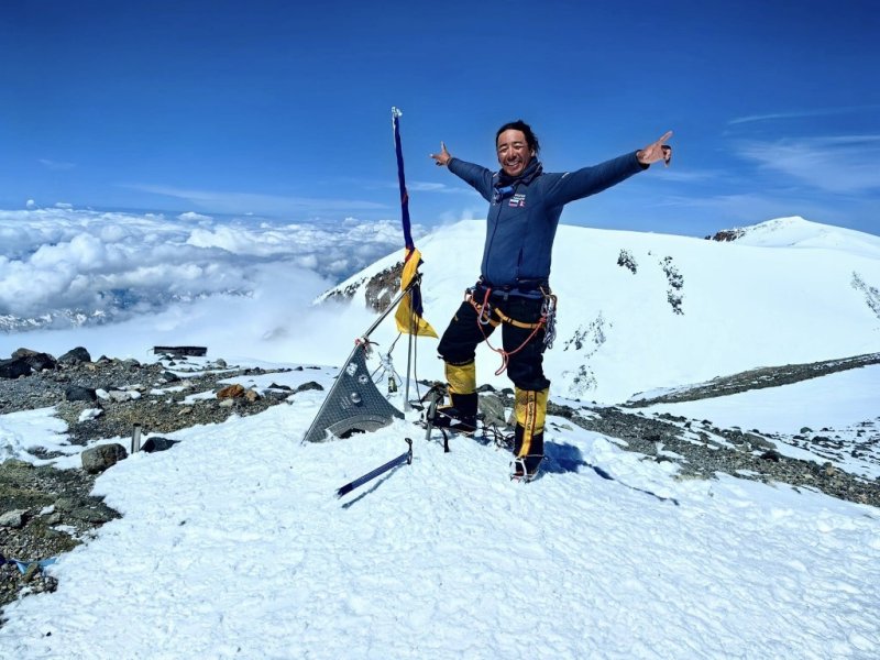 Mountaineer Chatur Tamang Climbs Mount Elbrus for the 149th Time