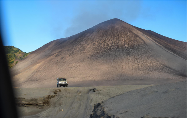 Mount Yasur in Tanna, Vanuatu: A Thrilling Destination for Adventure Tourism