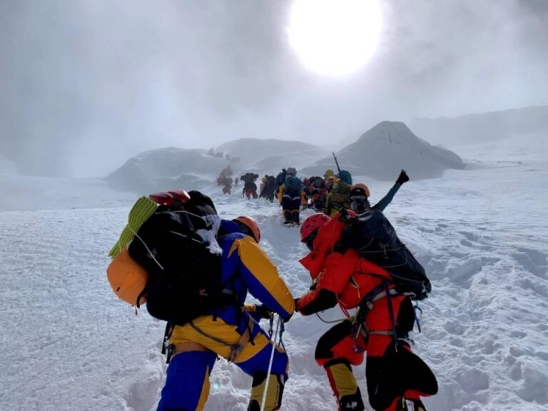 Department of Tourism Issues First Autumn Climbing Permit for Mt. Manaslu
