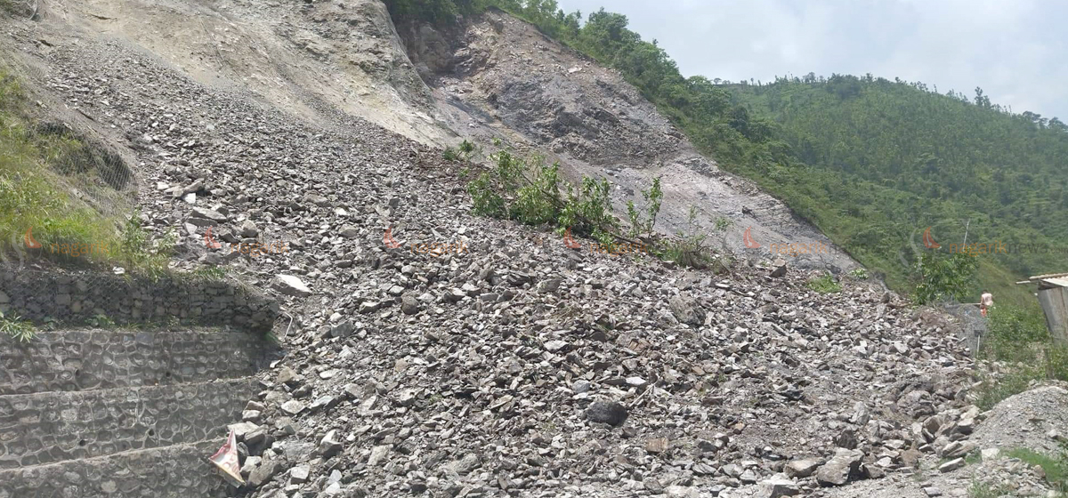 Landslide Blocks Diktel-Halesi Road, Disrupting Tourism and Travel