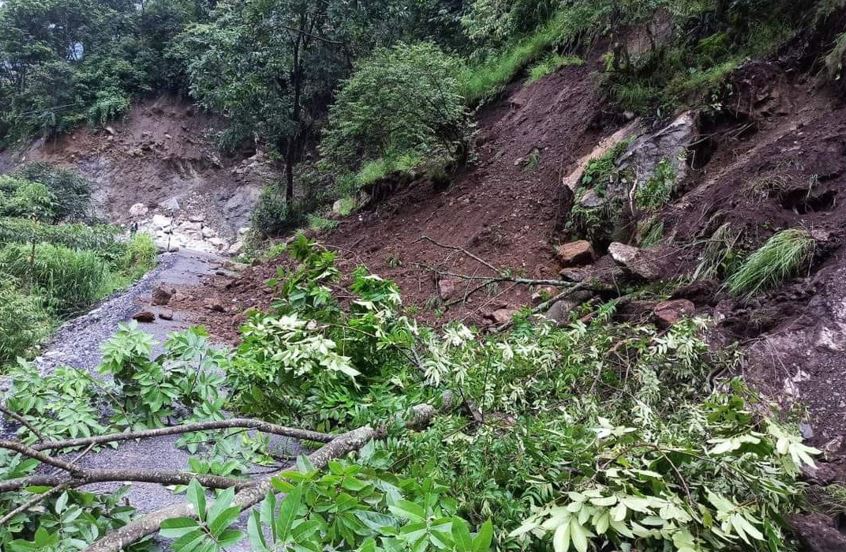 Landslide Disrupts Saljhandi-Dhorpatan Road, Stranding Devotees Returning from Dhorbarah Temple