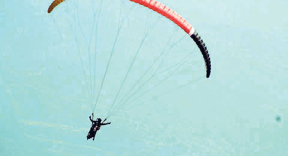 Solo Paragliding Flights Banned in Nepal, Athletes Forced to Train Abroad