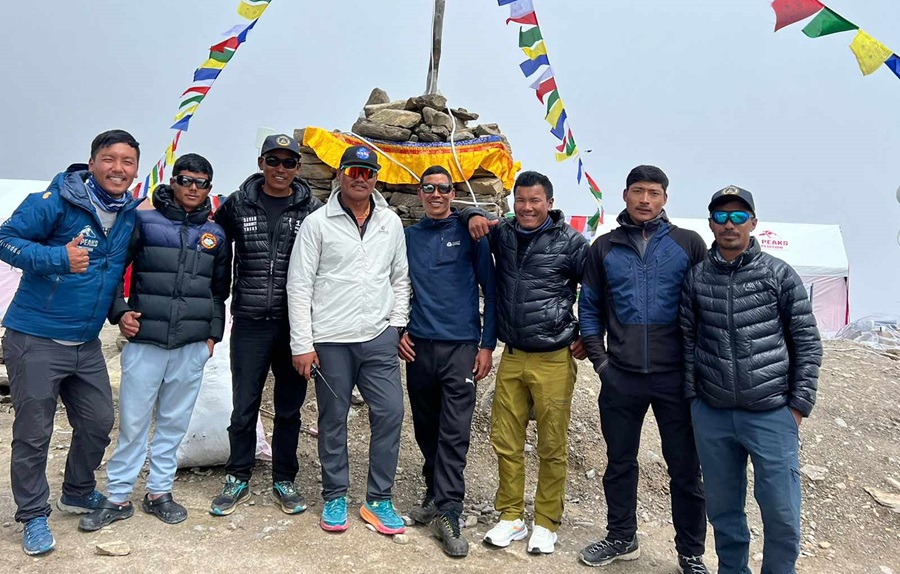 Manaslu Expedition: Rope Fixing Completed for Autumn Season