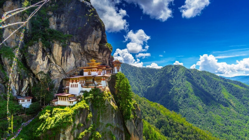 Bhutan Lifts Restrictions on Visitor Numbers, Aiming for High-Value Tourism
