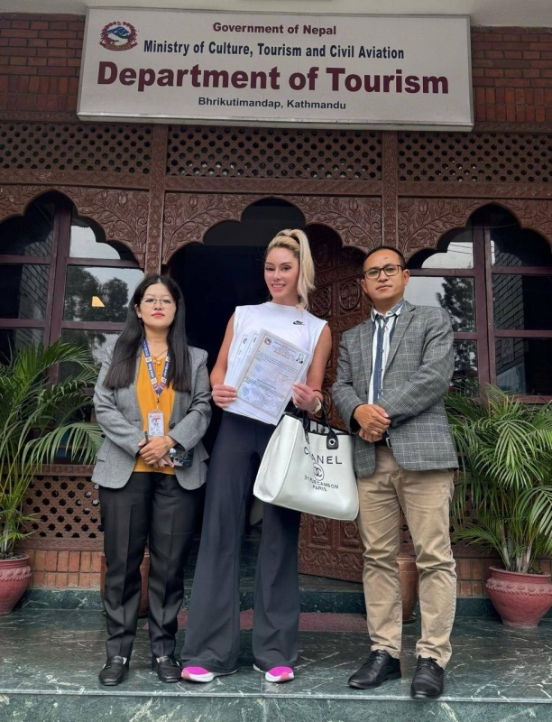 Australian Climber Rochelle Gilmore Receives Summit Certificates for Everest and Lhotse After Prolonged Dispute