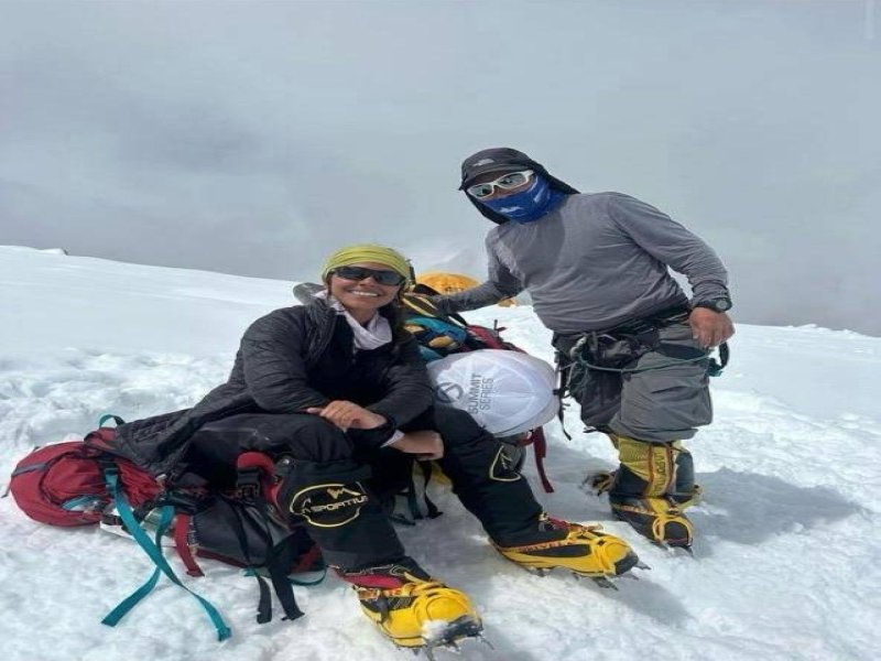 17-Year-Old Asha Noor Shehryar Becomes Youngest American Woman to Summit Mt. Manaslu