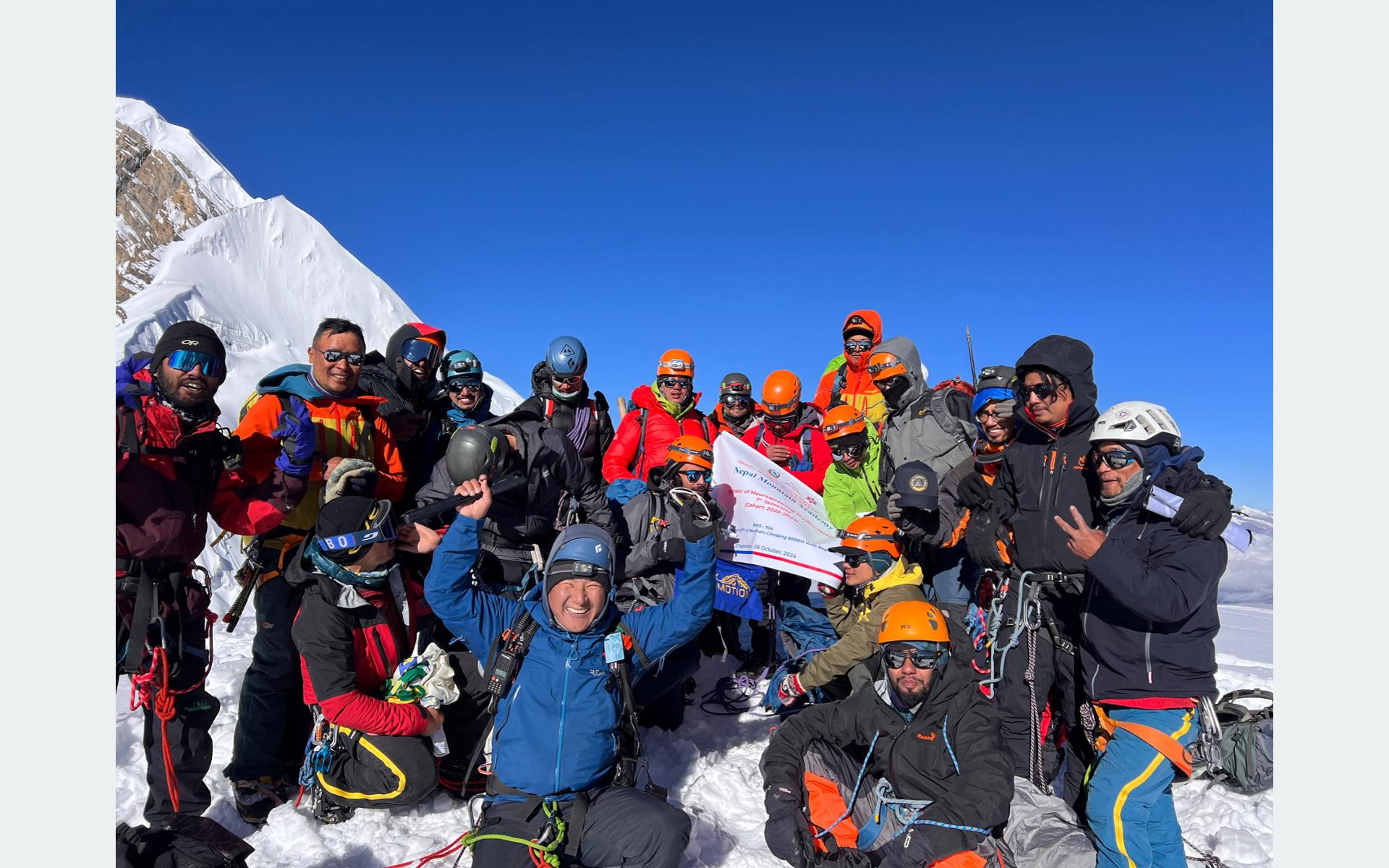 Nepal Mountain Academy Students Successfully Scale Thorong Peak for Practical Mountaineering Study
