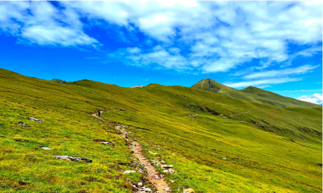 Guerilla Trek in Nepal Awaits Revival Amid Infrastructure Shortfalls and Promotion Gaps