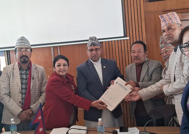 Minister Pandey Stresses Need to Resolve Ambiguities in Cultural and Academic Institutions