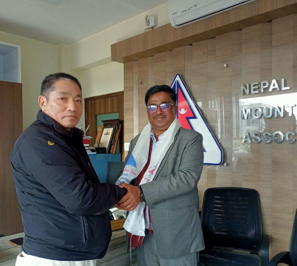 Hon’ble Raj Kishore Yadav Pays Courtesy Visit to Nepal Mountaineering Association