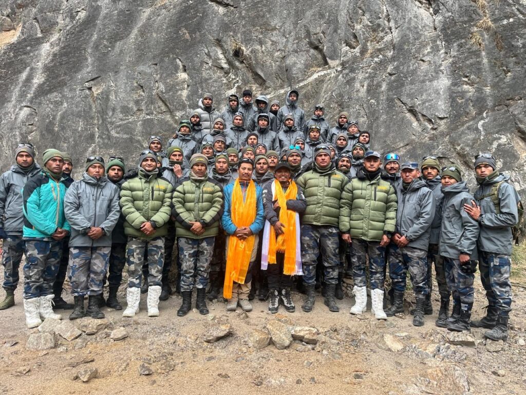 Mountaineering Rescue Training For Armed Police In Manang