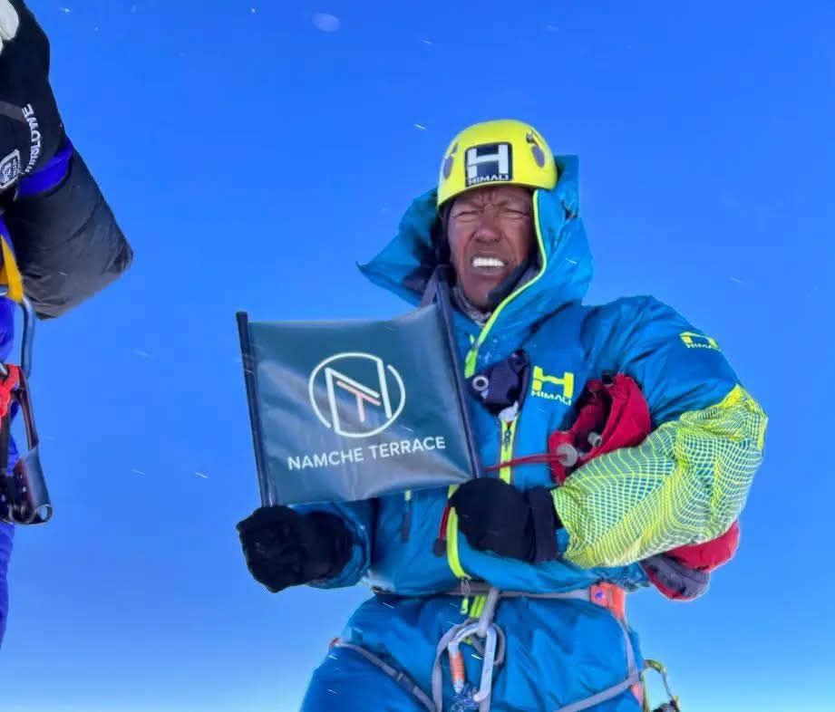 Pa Dawa Sherpa Scales Mount Everest for 29th Time, Marking Another Historic Feat