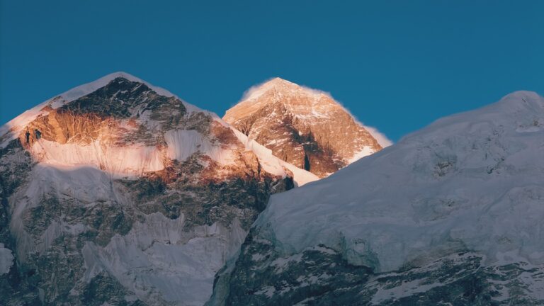 Alpomania’s Unstoppable Expedition: Triumph on Mount Everest in Spring 2025