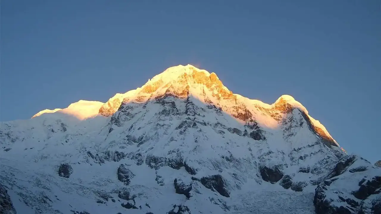 Annapurna Base Camp’s Irresistible Charm Draws Trekkers Amid Monsoon Rains