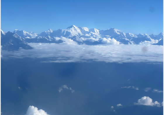 Mount Everest Summiteers Summit 2025: Foreign Climbers Mesmerized by Himalayan Beauty through Scenic Mountain Flight