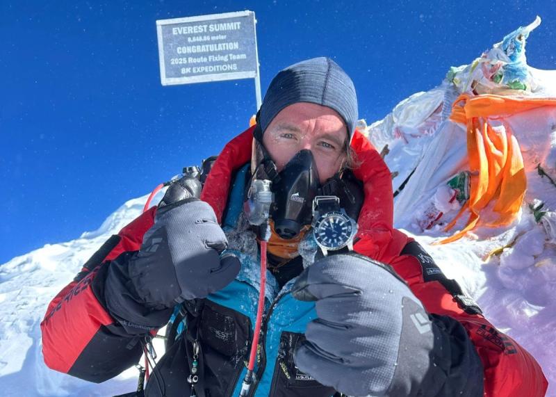 World’s Longest Ever Ascent of Everest: Mitch Hutchcraft Reaches Summit After Epic 8,000-Mile Journey