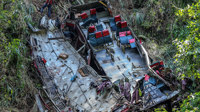 Sri Lanka Bus Tragedy Claims 21 Lives, Dozens Injured in Pilgrimage Accident