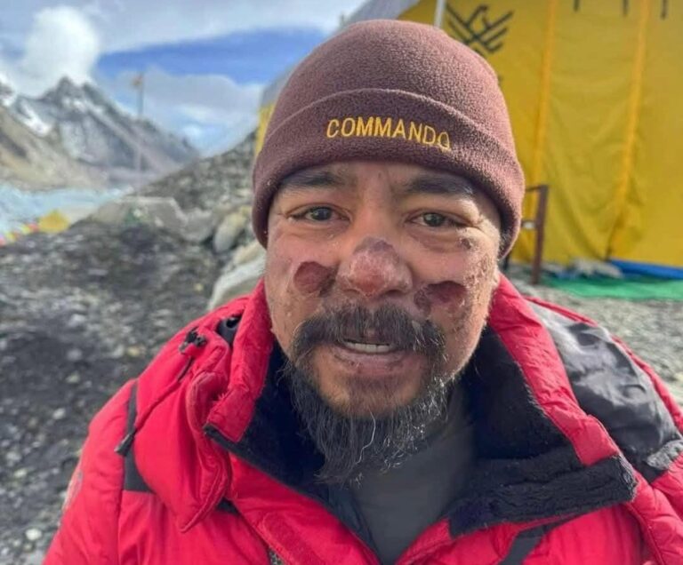 Filipino Climber Dies During Everest Expedition