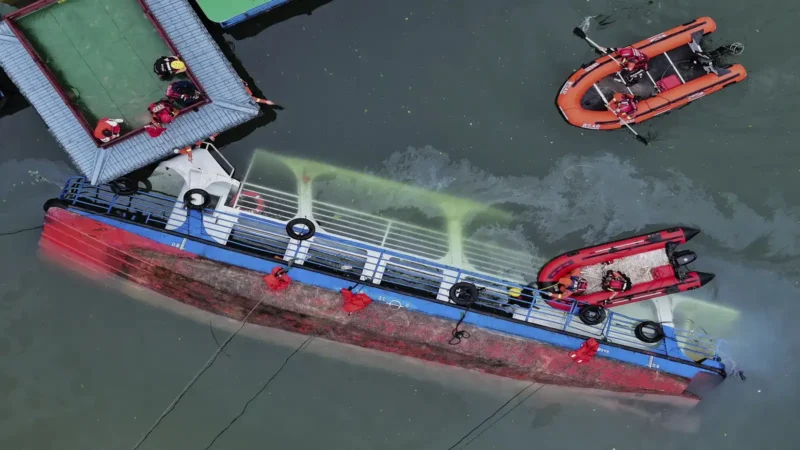 China: Nine Dead as Tourist Boat Capsizes in Southwest Amid Strong Winds
