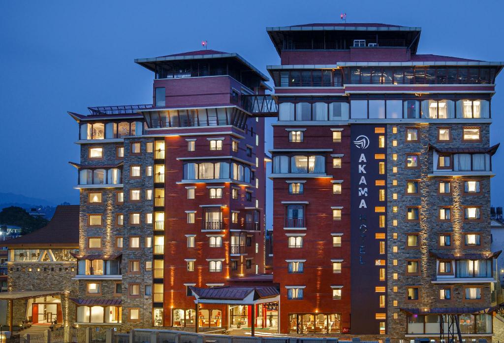 Akama Hotel Announces SGM: Key Decisions on Capital Increase and Share Structure