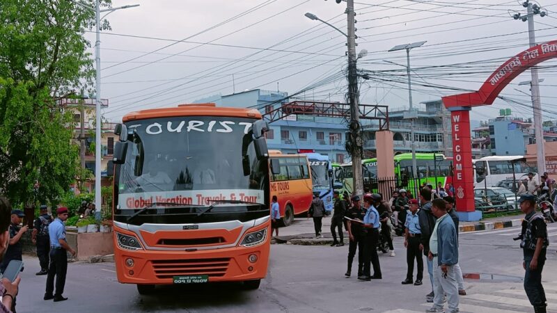 Tourist Buses Escorted Safely Amid Transport Strike
