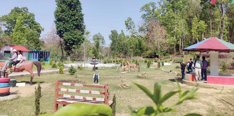 Kulpani Green Park in Badahara Gains Popularity Among Domestic Tourists
