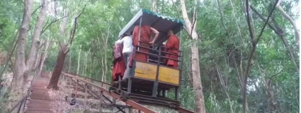 Seven Monks Killed in Sri Lanka Cable Car Tragedy