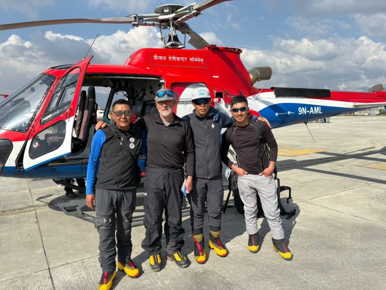 Elite Rescue Team Heads to Manaslu in Search of Missing Italian Mountaineers
