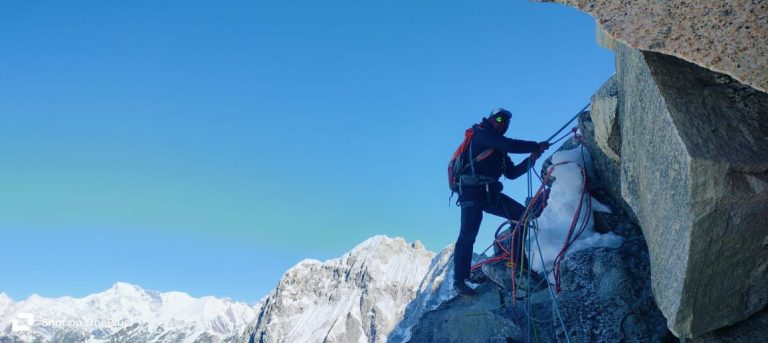 EOA Nepal Conducts Major Cleanup and Safety Upgrade on Ama Dablam