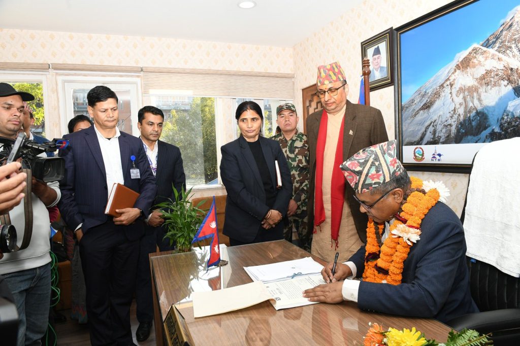 Anil Kumar Sinha Assumes Command, Pledges Dynamic Reforms in Culture and Tourism
