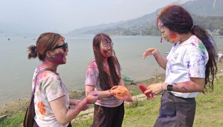 holi