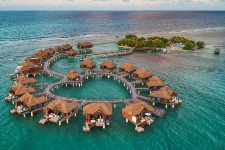 Montego Bay Marvel: Sandals Royal Caribbean Redefines Luxury Tourism