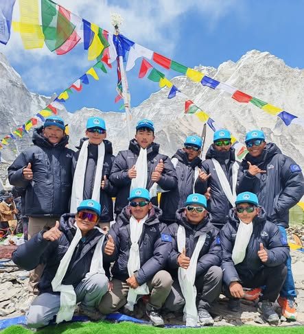 Everest Route Successfully Fixed for 2026 Spring Climbing Season