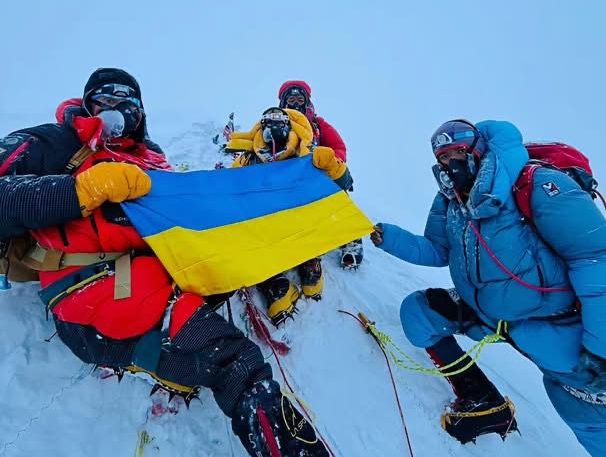 Ukrainian Billionaire Couple Scales Mt Makalu, Sets Historic Record
