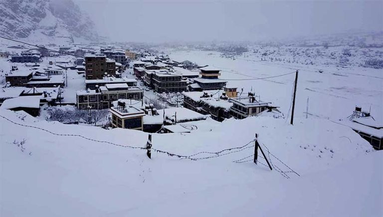 Two Indian Trekkers Rescued Safely After Being Stranded in Snowfall at Thorong La Pass