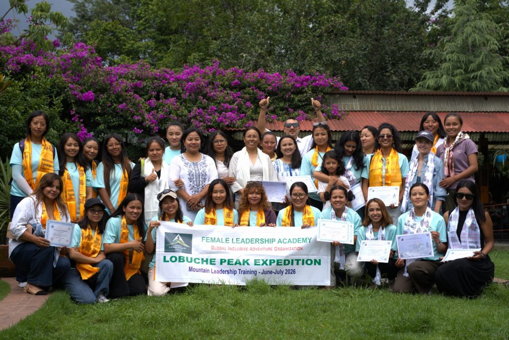 GIA’s All-Women Team Successfully Summits Lobuche Peak, Promoting Female Leadership in Mountaineering