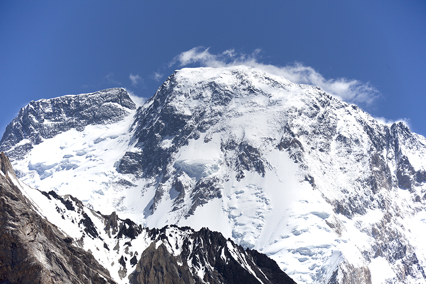 Search Intensifies for Nirmal Purja-Led Team After Massive Avalanche Hits Broad Peak in Pakistan