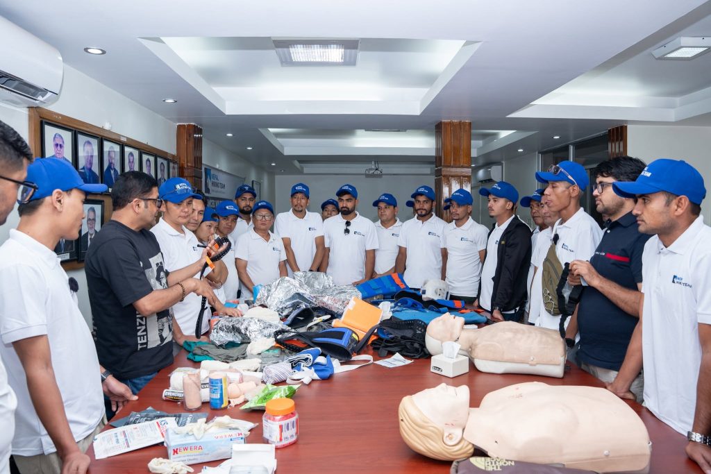 Himalayan Rescue Association Trains Trekking Guides in Advanced Wilderness First Aid