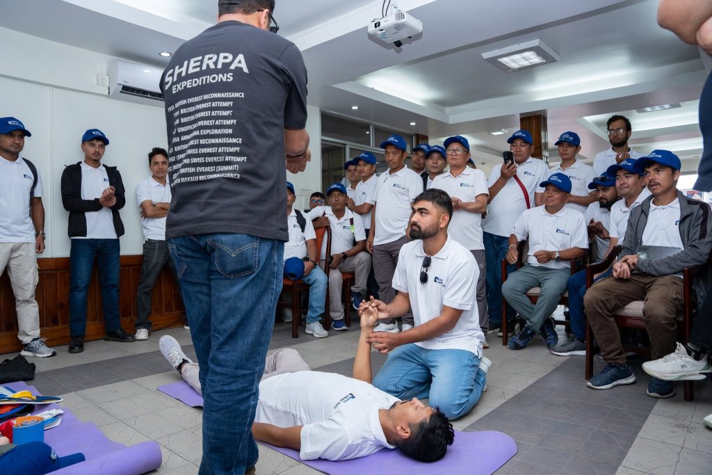 Himalayan Rescue Association Trains Trekking Guides in Advanced Wilderness First Aid