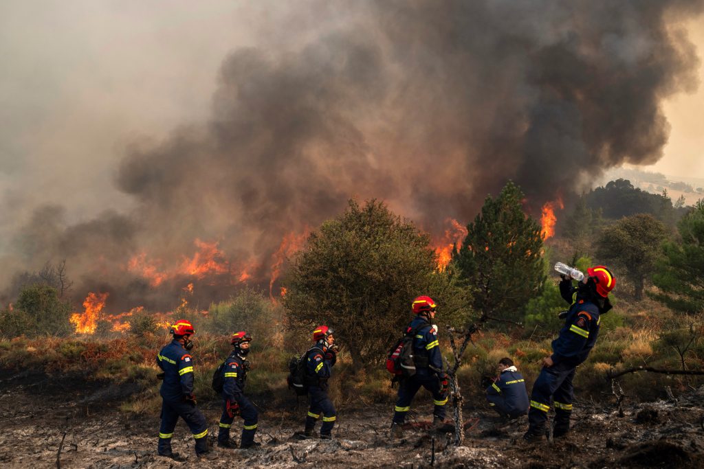 Greece’s Wildfire Crisis Puts Athens-Area Travel on Alert