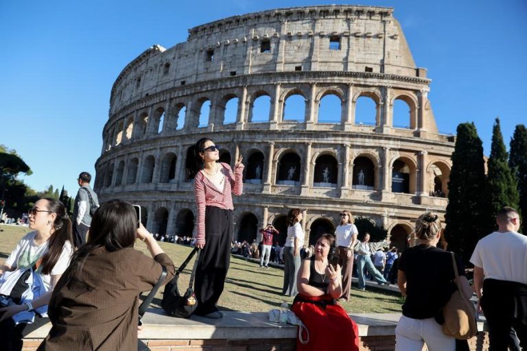 China-Europe Tourism Expands as Visa-Free Travel and Air Connectivity Boost Demand