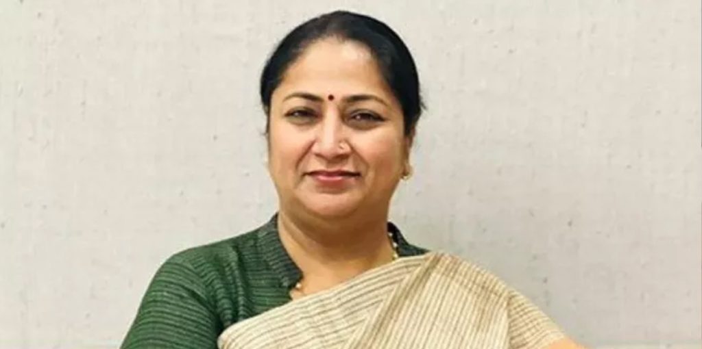 Delhi Chief Minister Expresses Desire to Visit Pashupatinath Temple