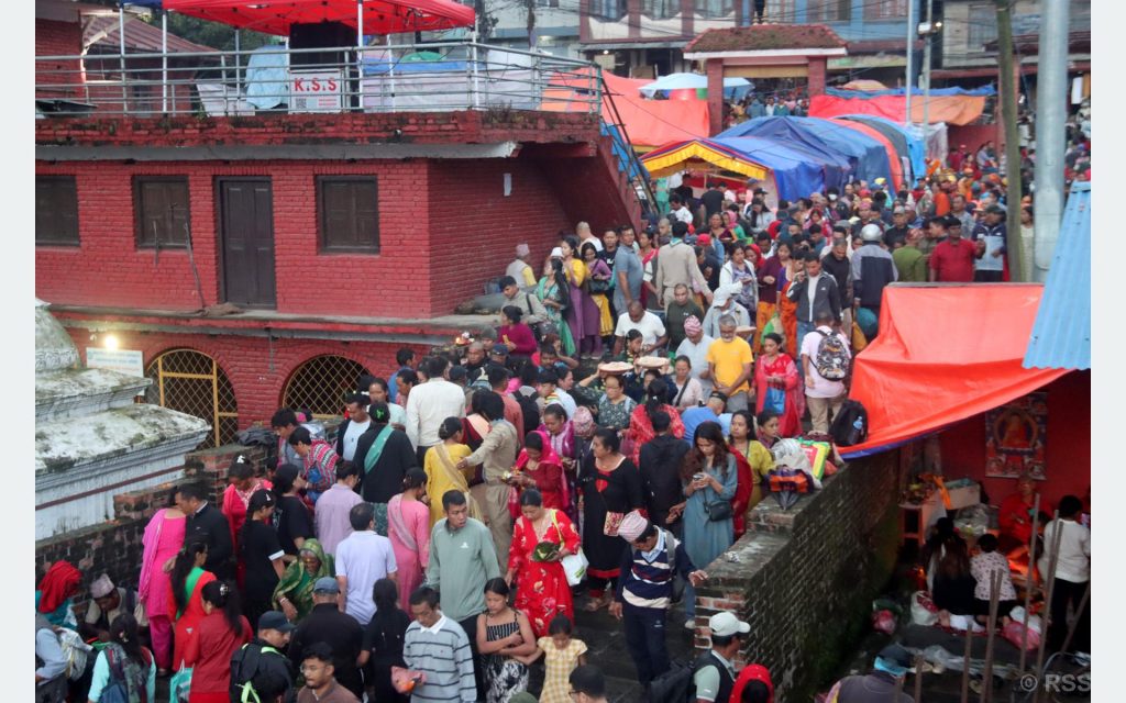 Gokarneshwor Temple Witnesses Surge of Devotees on Kushe Aunsi