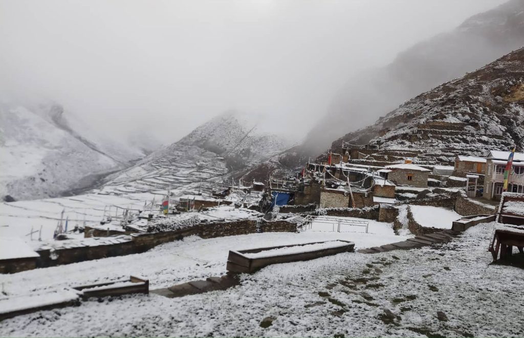 Manang Suspends High-Altitude Trekking Over Heavy Rain, Snowfall